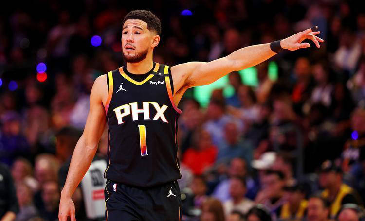 太阳后卫发挥神勇，带领球队获胜