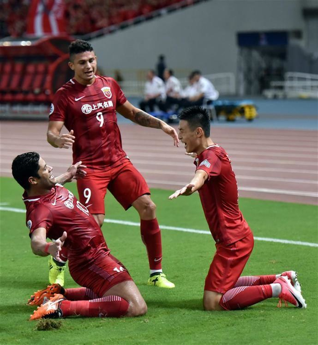 关于浩克助攻，上港击败恒大晋级亚冠半决赛的信息