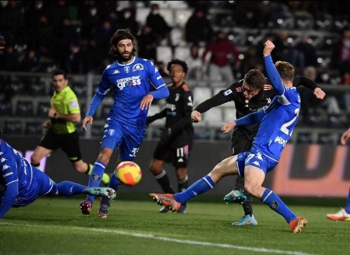 关于沃尔夫斯堡球员伤愈归队，有望重返赛场的信息