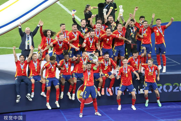 西班牙重夺欧洲联赛冠军，卫冕成功