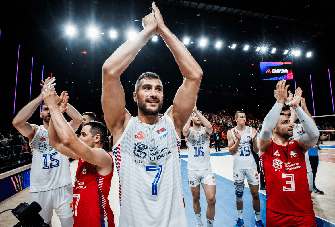 韩国队力克日本队，辛杜刷新纪录