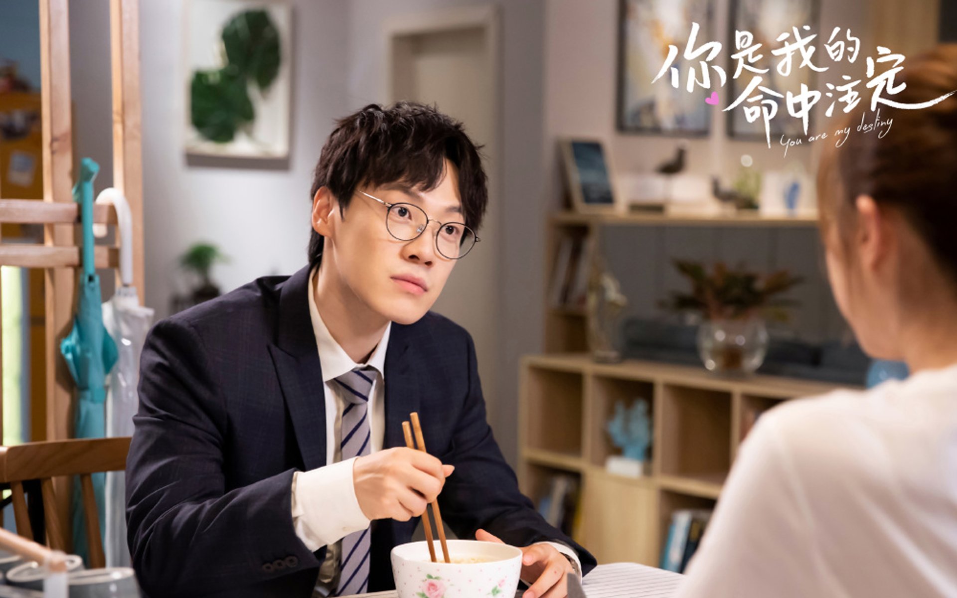 铁腰致命一击，雄狮火力全开，法比尼奥关键时刻的救赎，与喀麦隆对安哥拉的全面压制